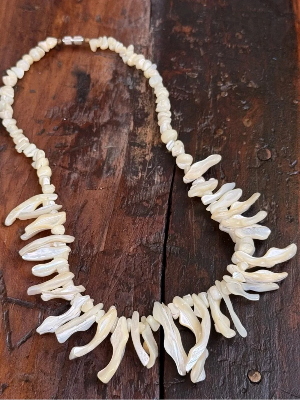 Mother of pearl vintage  Shell Beaded Necklace - Picture 2 of 4